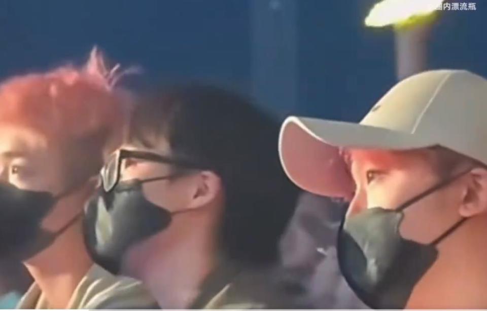 式的调侃, 而是敢于展, inews 式的调侃, 而是敢于展, inews